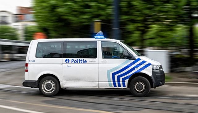 Βρυξέλλες: Φορτηγάκι «μπήκε» σε καφετέρια - Έξι τραυματίες