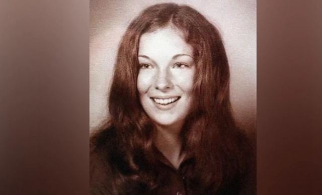 Πώς το DNA από ένα πεταμένο κύπελλο καφέ βοήθησε στην εξιχνίαση δολοφονίας 19χρονης το 1975