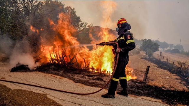 Λέσβος: 10χρονος συνελήφθη για εμπρησμό - «Μου αρέσει να βλέπω τους Πυροσβέστες» είπε