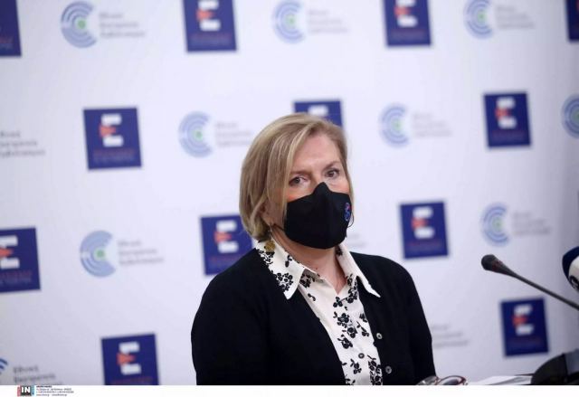 «Καμπανάκι» από την Γκάγκα για την πανδημία - Σε ανοδική τροχιά οι νοσηλείες μετά την αύξηση των κρουσμάτων