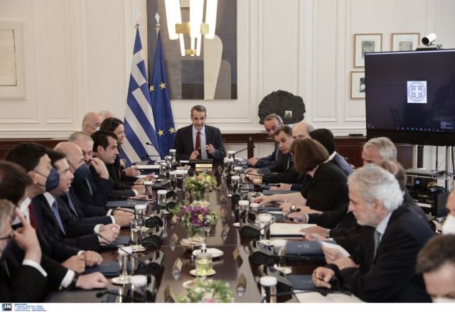 Αποφάσεις Υπουργικού Συμβουλίου: Έρχονται αυξήσεις στις συντάξεις – Νομοσχέδιο για τη διαφάνεια στον Τύπο