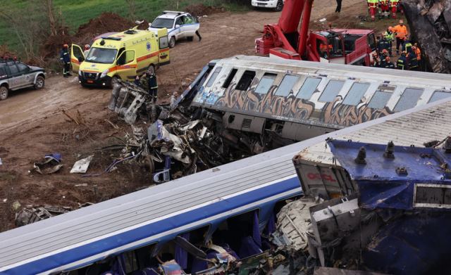 Νέες ποινικές διώξεις για την τραγωδία στα Τέμπη - Κατά του επιθεωρητή του ΟΣΕ και δύο σταθμαρχών