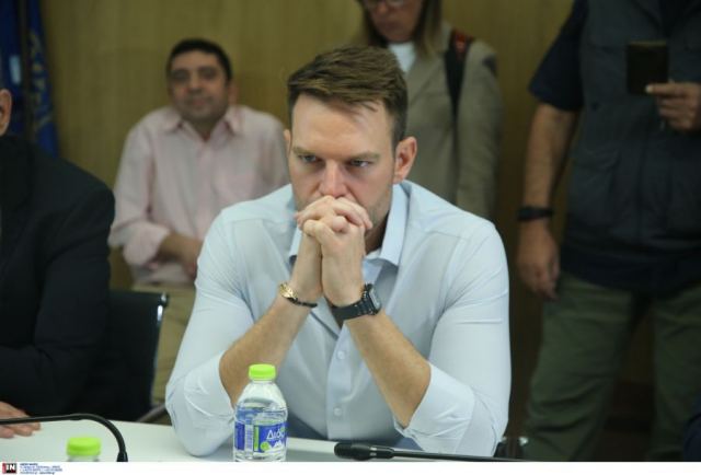 Παίρνουν θέση μάχης στον ΣΥΡΙΖΑ -Παρούσα η «Ομπρέλα» στην ΚΕ, έτοιμοι για διαγραφές οι νεοπροεδρικοί