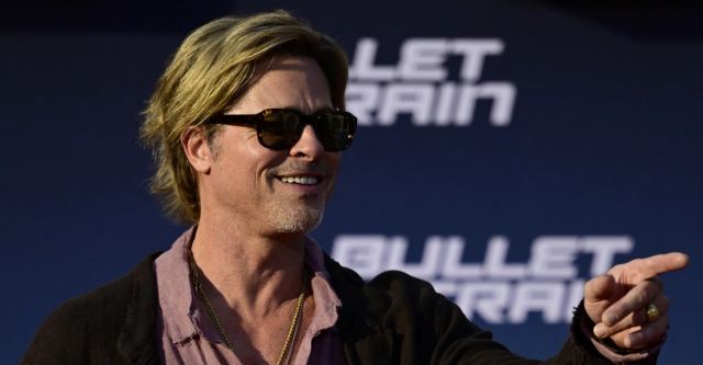 Μπραντ Πιτ: Εμφανίστηκε με... φούστα στο κόκκινο χαλί