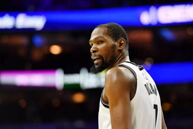 Ο Ντουράντ έθεσε... δίλημμα στους Νετς και η διοίκηση τον άφησε στον «αέρα»