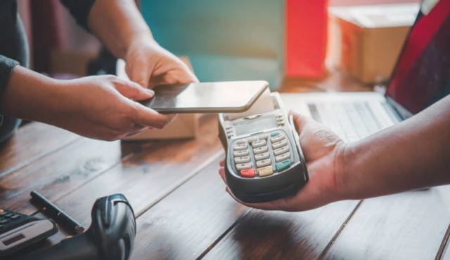 Ηλεκτρονικές αποδείξεις: Τέλος χρόνου για την κάλυψη του 30% του εισοδήματος