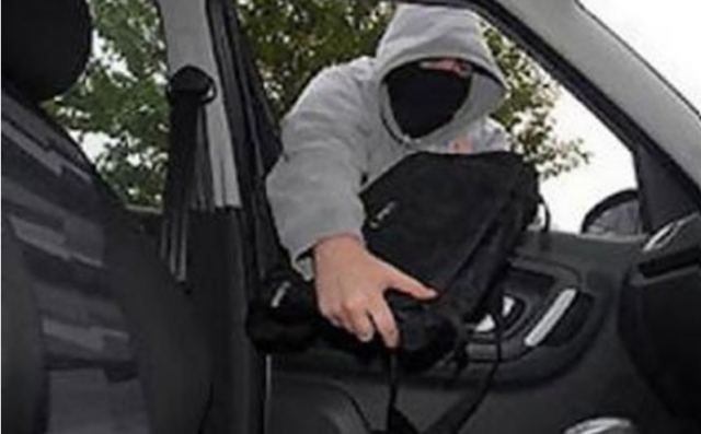 Λαμία: Ψάχνει αυτόν που του έκλεψε το τσαντάκι