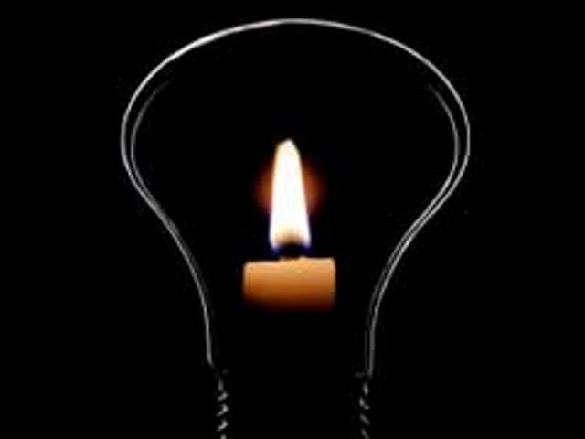 Στο σκοτάδι πάλι τα Καμένα Βούρλα