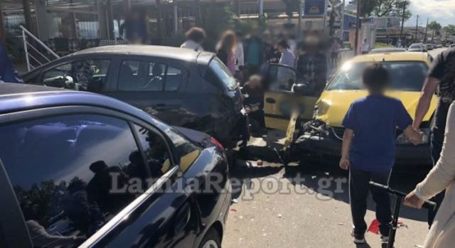 Σκόρπισε τον πανικό μέσα στα Καμένα Βούρλα - ΦΩΤΟ