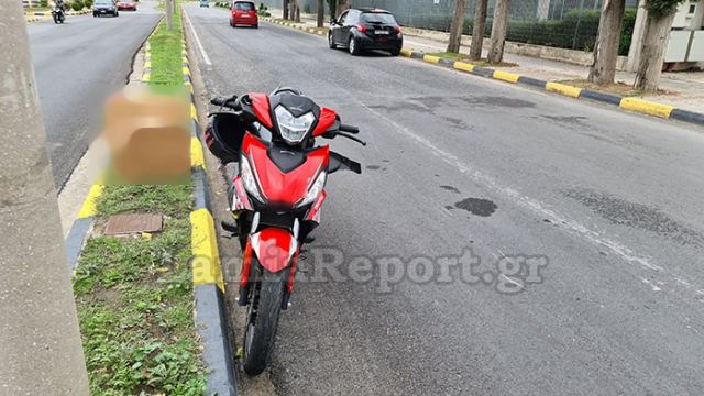 Λαμία: Παράσυρση 22χρονου από μηχανάκι - ΦΩΤΟ