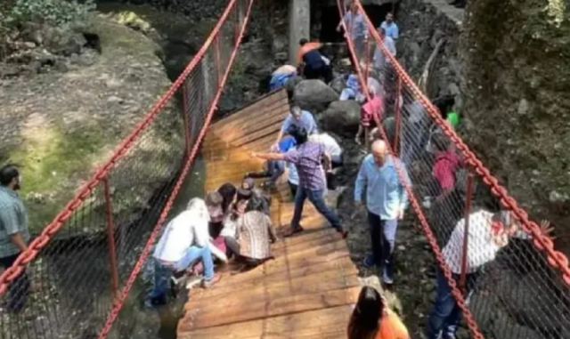 Μεξικό: Κρεμαστή γέφυρα καταρρέει κατά τη διάρκεια των εγκαινίων της, πάνω από 20 τραυματίες - Δείτε βίντεο