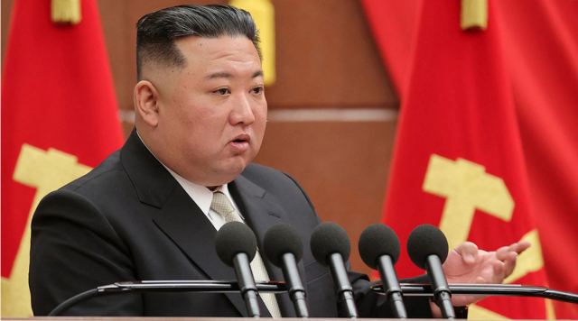 Κιμ Γιονγκ Ουν: Απαγορεύονται τα «σ’ αγαπώ» και τα «αγάπη μου» - Προβλέπεται μέχρι και εκτέλεση