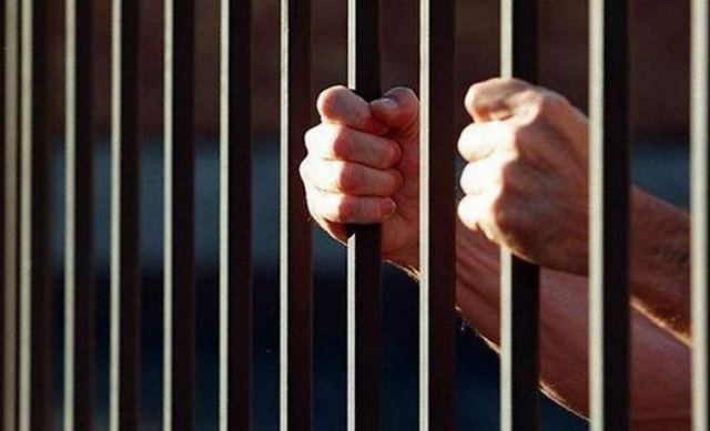 Η μοίρα των βιαστών και δολοφόνων γυναικών μέσα στις φυλακές