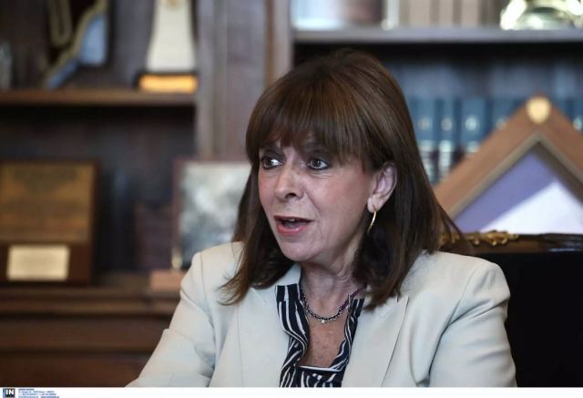 Σακελλαροπούλου: Θα δώσει το παρών στις κηδείες των δυο πιλότων – «Θα μείνουν χαραγμένοι στη μνήμη μας»