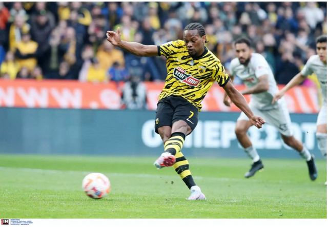 ΑΕΚ – Άρης: Το γκολ με πέναλτι για το 1-0 της Ένωσης και η ισοφάριση σε 1-1 από τους Θεσσαλονικείς