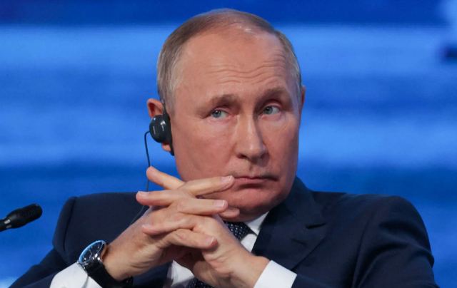 Ρωσία: Δημοτικοί σύμβουλοι 18 περιφερειών ζητούν την παραίτηση του Πούτιν