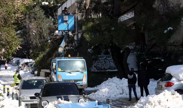 Κακοκαιρία: Σπίτια χωρίς ρεύμα για 5η ημέρα στην Αττική - Πού εντοπίζονται σοβαρά προβλήματα
