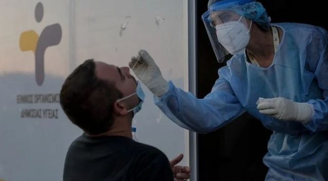 Στα 1.582 τα νέα κρούσματα κορωνοϊού – 37 νεκροί και 334 διασωληνωμένοι