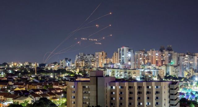 «Βράζει» η Μέση Ανατολή – WSJ: Αναμένεται πλήγμα του Ιράν στο Ισραήλ τα επόμενα 24ωρα