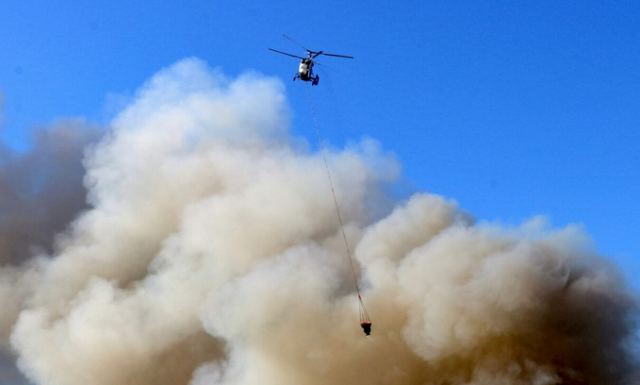 Φωτιά σε εξέλιξη στα Χανιά: Επιχειρούν επίγειες και εναέριες δυνάμεις