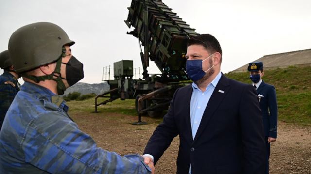 Μετά τις 41 τουρκικές υπερπτήσεις, ενεργοποιείται η αντιαεροπορική άμυνα στα νησιά