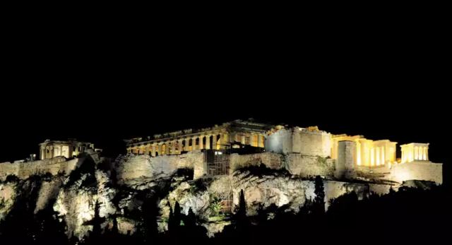 Ώρα της Γης: Πότε θα σβήσουμε τα φώτα - Γιατί η φετινή χρονιά διαφέρει από τις προηγούμενες