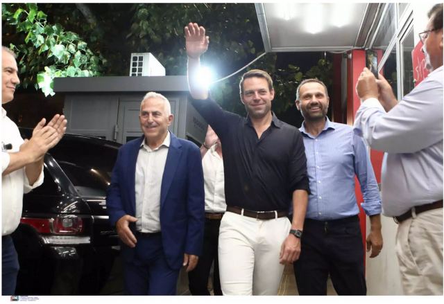 Πώς μπορεί ο Στέφανος Κασσελάκης να μπει στη Βουλή, αν εκλεγεί πρόεδρος του ΣΥΡΙΖΑ