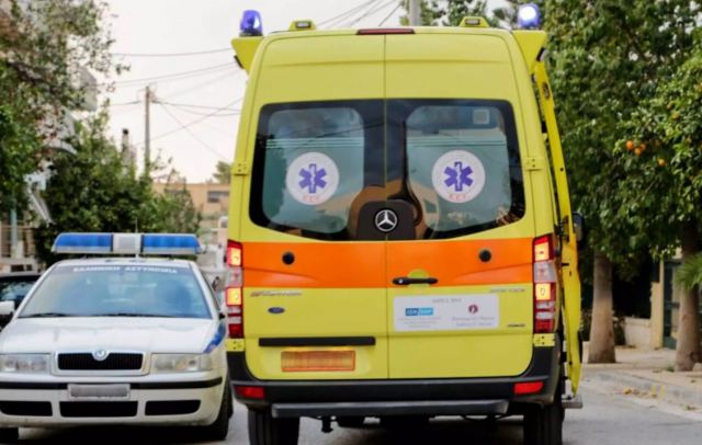 Ακαριαία πέθανε ο 60χρονος πεζός που παρασύρθηκε από μηχανή στο Ίλιον