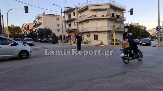 Λαμία: Τα φανάρια «κόλλησαν» στο πράσινο - ΒΙΝΤΕΟ