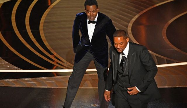 Όσκαρ 2022: Το χαστούκι που τα «έσωσε» - Το παρασκήνιο, οι αντιδράσεις, οι αλήθειες και τα ψέματα