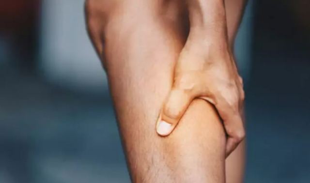 Τι σημαίνει όταν νιώθετε έναν μυ να 