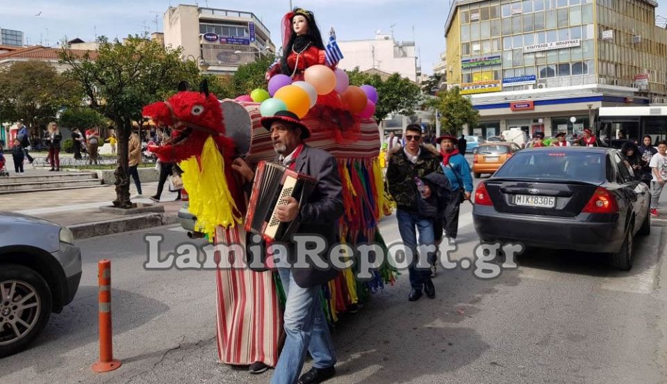 Η «Λαμιώτικη Γκαμήλα» στους δρόμους της πόλης (ΒΙΝΤΕΟ - ΦΩΤΟ)