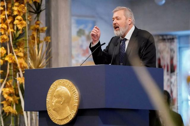 Πόλεμος στην Ουκρανία: Ο δημοσιογράφος Ντμίτρι Μουράτοφ πουλάει το Νόμπελ Ειρήνης για να βοηθήσει τα προσφυγόπουλα