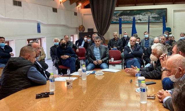 Σταϊκούρας: «Μεταφέρθηκαν τα χρήματα στο ΥΠΑΑΤ για τη στήριξη των παραγωγών επιτραπέζιας ελιάς»