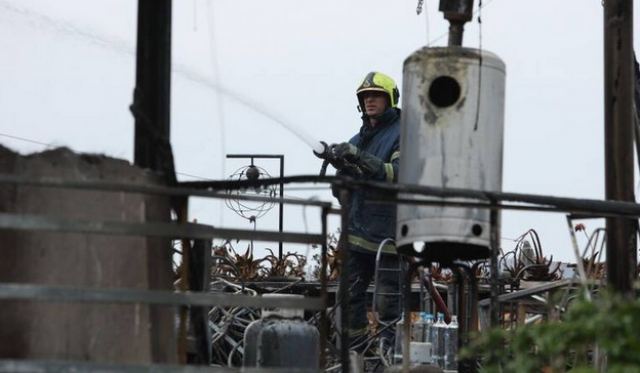 Βίντεο από τη φωτιά στο γνωστό κλαμπ του Μετς - Τι ψάχνει η Πυροσβεστική