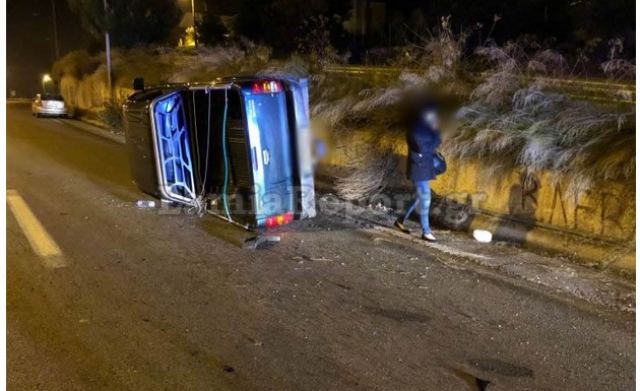 Τούμπαρε αυτοκίνητο στη Λαμία - Δείτε εικόνες