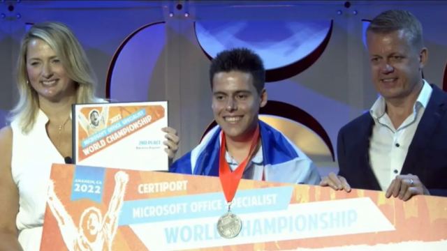 Μαθητής από την Κρήτη βγήκε δεύτερος σε διαγωνισμό της Microsoft