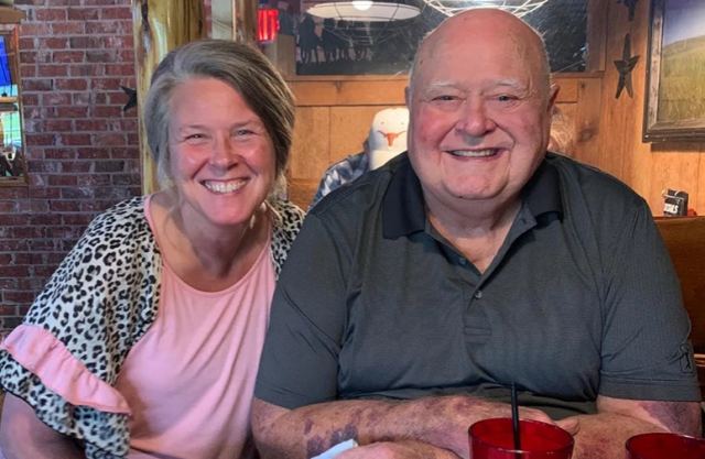 Για χρόνια πλήρωνε τα φάρμακα των γειτόνων του χωρίς να το ξέρουν – Το έμαθαν μετά τον θάνατό του