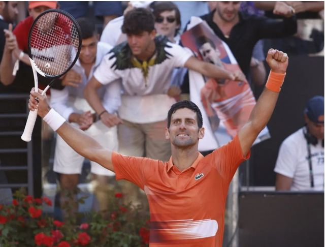 Τζόκοβιτς – Τσιτσιπάς 2-0: Ο Σέρβος τενίστας κατέκτησε τον τίτλο στη Ρώμη