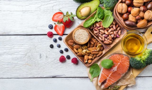 Οι δέκα τροφές που σε κάνουν να χορταίνεις και δεν είναι εθιστικές