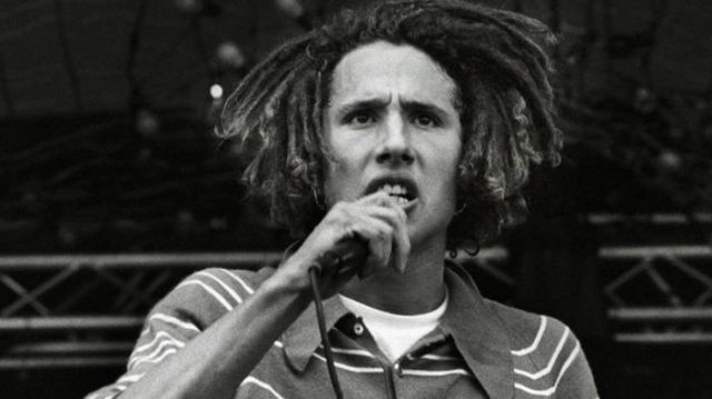 Ραδιοφωνικός σταθμός έπαιζε το Killing in the Name των Rage Against the Machine επί δέκα ώρες