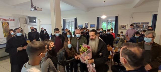 Εκκλησιαστικό Σχολείο Λαμίας: Τίμησαν την εξέγερση του Πολυτεχνείου παρουσία του Φθιώτιδος Συμεών (ΦΩΤΟ)