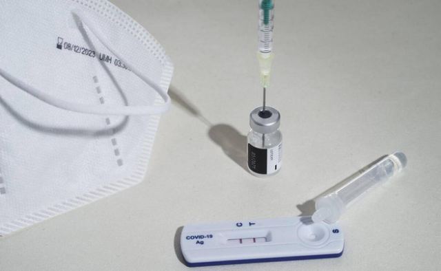 Κορωνοϊός: Τι ισχύει για rapid test μη εμβολιασμένων και μάσκα