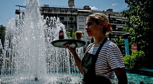 «Πράσινο φως» στους επιθεωρητές εργασίας να φωτογραφίζουν τους αδήλωτους εργαζόμενους