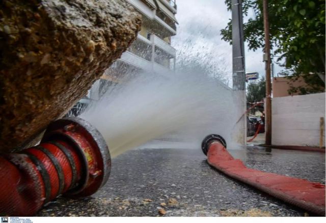 Κακοκαιρία Genesis: Περισσότερες από 110 κλήσεις έχει δεχτεί το Κέντρο Επιχειρήσεων του Πυροσβεστικού Σώματος