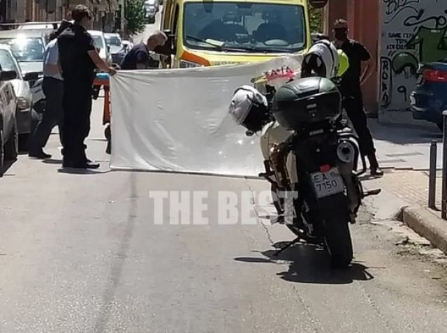 Πάτρα: Νεκρή γυναίκα που έπεσε από μπαλκόνι – Πληροφορίες για «ταμπουρωμένο» άτομο στην πολυκατοικία