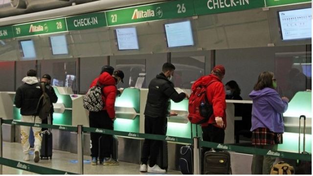 Τίτλοι τέλους για την Alitalia: Η συγκινητική αναγγελία της τελευταίας πτήσης έπειτα από 74 χρόνια - Δείτε βίντεο