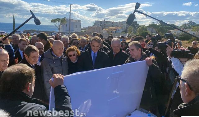 Στο Μάτι Μητσοτάκης - Αναστασιάδης - Δωρεά 2,5 εκατ. ευρώ από την Κύπρο στην Πολεμική Αεροπορία στη μνήμη των πιλότων