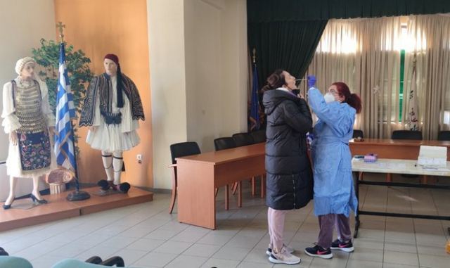 Πόσα θετικά βρέθηκαν στα rapid tests που πραγματοποιήθηκαν στο Δήμο Λοκρών