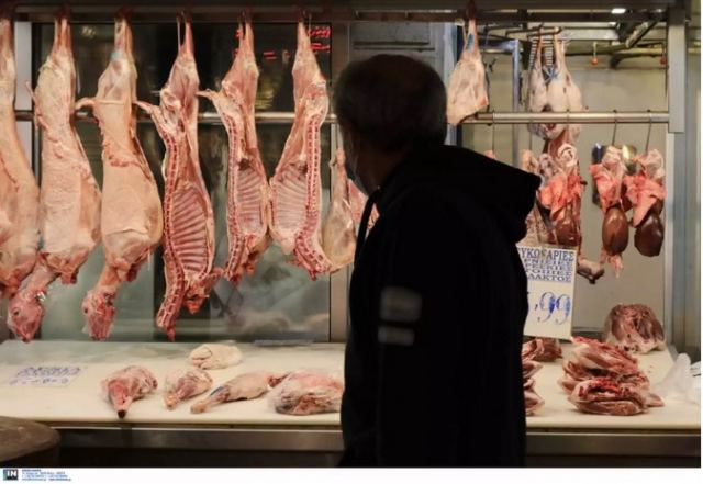 Η «τσουχτερή» η τιμή του αρνιού «εκτοξεύει» το πασχαλινό τραπέζι - Τι πρέπει να προσέξουμε